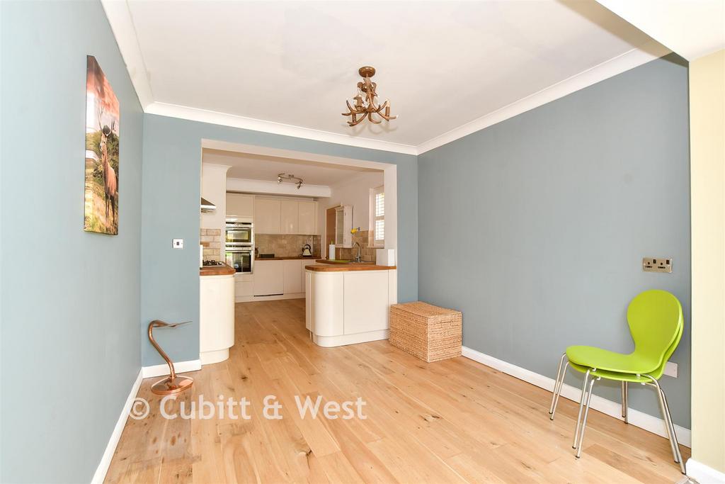 Kitchen/Dining/ Snug