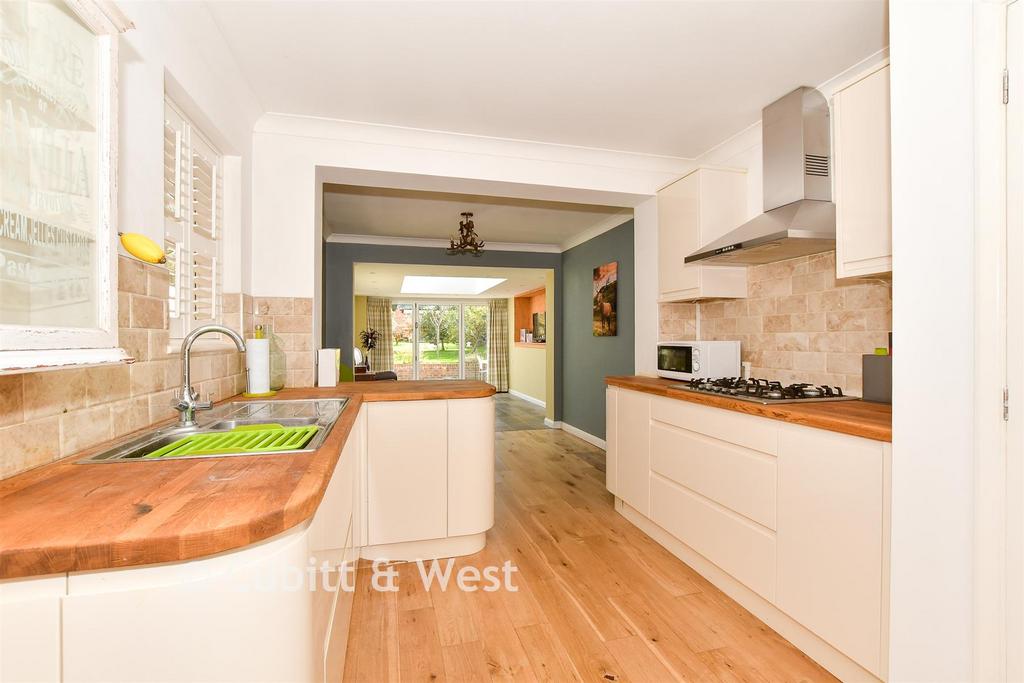Kitchen/Dining/ Snug