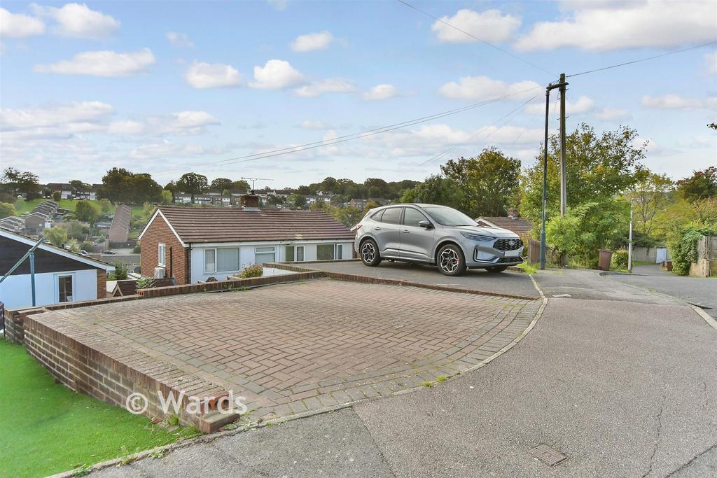 Driveway/Parking
