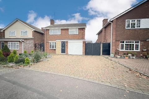 4 bedroom detached house for sale, Turnpike Drive, Warden Hills, Luton, LU3 3RF