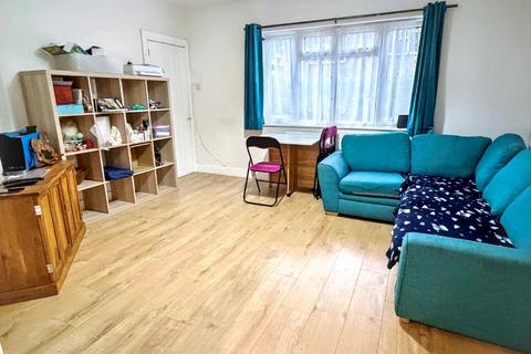 2 bedroom flat for sale, Shortstown, Bedford MK42