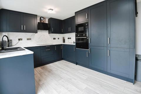 3 bedroom end of terrace house for sale, Aylmer Drive, Tilney St Lawrence, PE34 4RQ