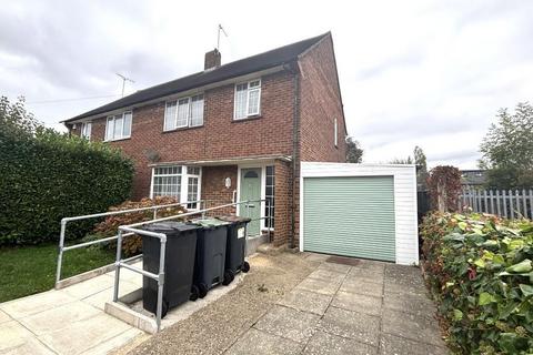 3 bedroom semi-detached house for sale, Farley Hill, Luton LU1