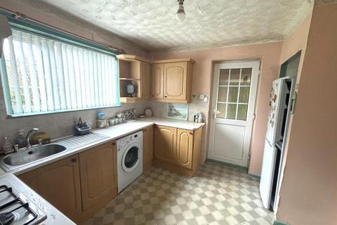 3 bedroom semi-detached house for sale, Farley Hill, Luton LU1