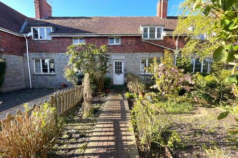 8 Barn Close, Street, BA16 0BG