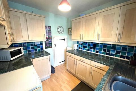8 Barn Close, Street, BA16 0BG
