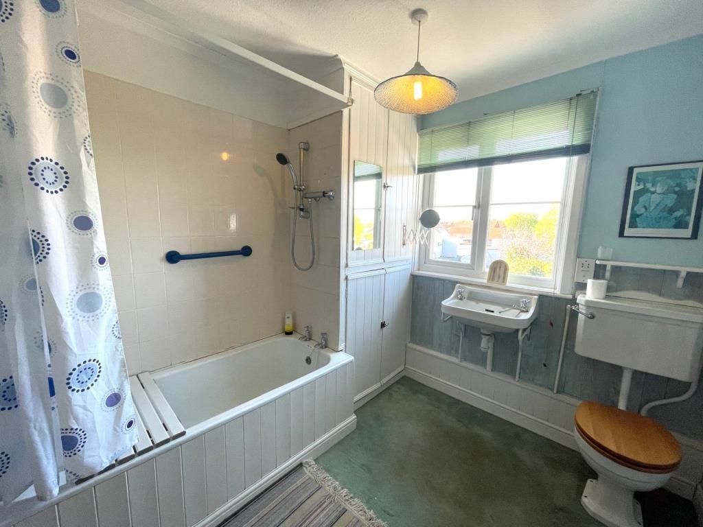 General view of bathroom