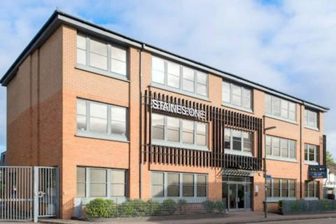 Office to rent, 1 Station Appr Staines TW18 4LY