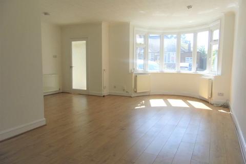 3 bedroom semi-detached house to rent, Fernbrook Drive, HARROW HA2