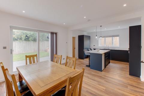 undefined, Stoke Road, Bromsgrove, Worcestershire, B60