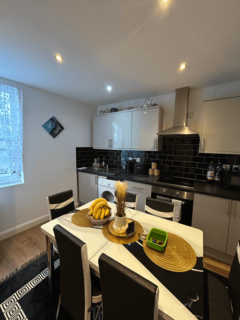 2 bedroom duplex to rent, Bellbrooke Grove, Leeds, LS9