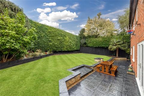 undefined, Howard Mews, Clophill, Bedfordshire, MK45