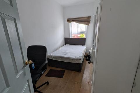 1 bedroom in a house share to rent, Colchester Street, Coventry CV1