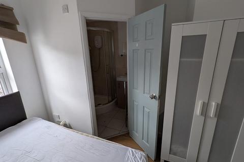 1 bedroom in a house share to rent, Colchester Street, Coventry CV1