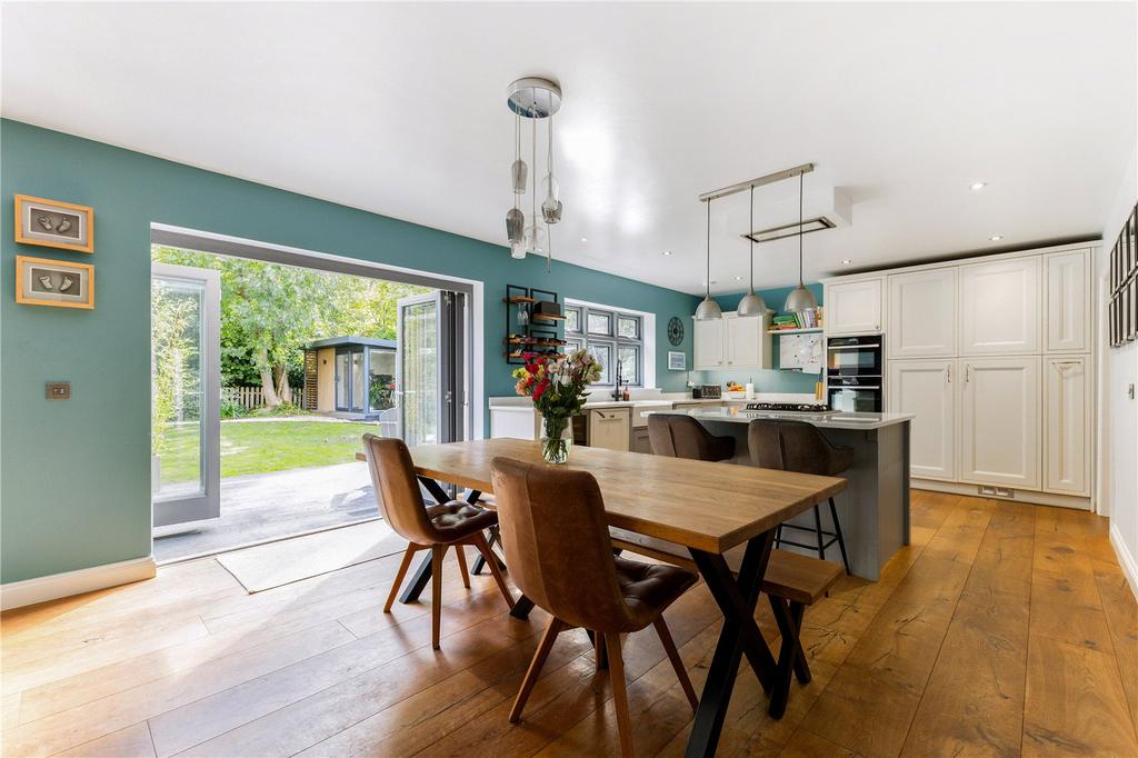Kitchen/Breakfast