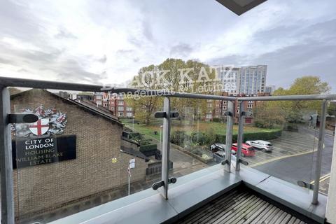undefined, SE1