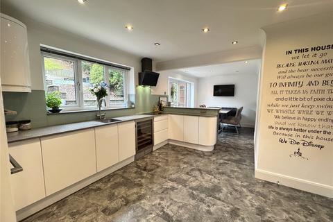 4 bedroom detached house for sale, Jubilee Close, Haslingden, Rossendale, BB4