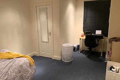 undefined, Richmond Mount, Leeds LS6