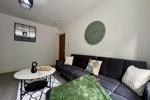 1 bedroom in a house share to rent, Nottingham NG7