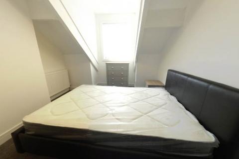 5 bedroom house to rent, Wrangthorn Terrace, Leeds LS6