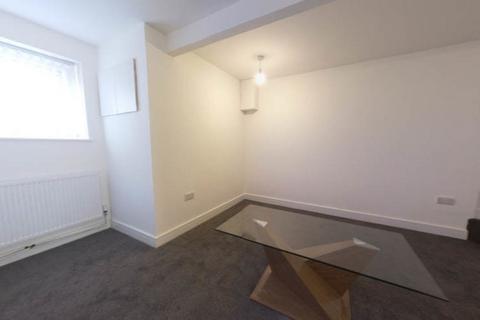 5 bedroom house to rent, Wrangthorn Terrace, Leeds LS6
