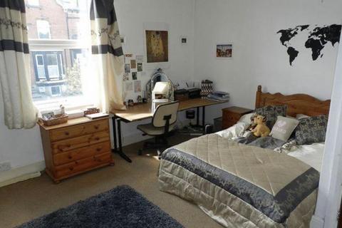 6 bedroom house to rent, Ridgeway Terrace, Leeds LS6