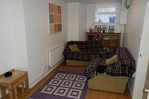 6 bedroom house to rent, Ridgeway Terrace, Leeds LS6
