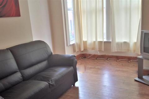 4 bedroom house to rent, Headingley Mount, Leeds LS6