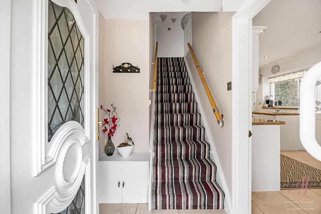 18 64335 watermarked.jpg