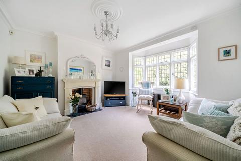 4 bedroom semi-detached house for sale, Bournville Avenue, Chatham ME4