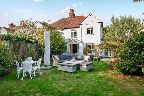 4 bedroom semi-detached house for sale, Bournville Avenue, Chatham ME4
