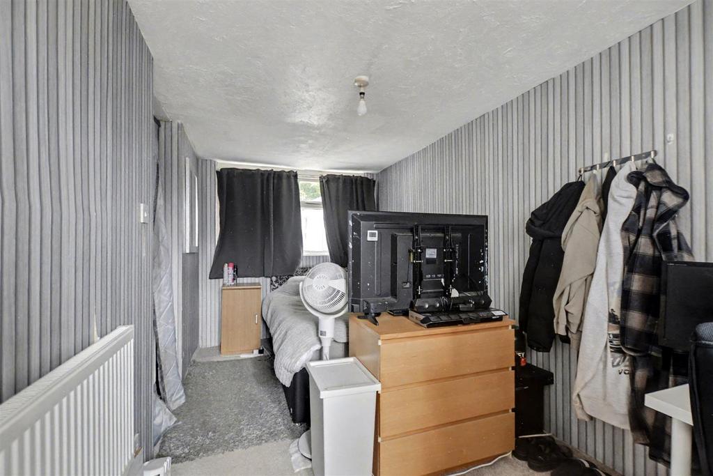 Bedroom 4 1.jpeg