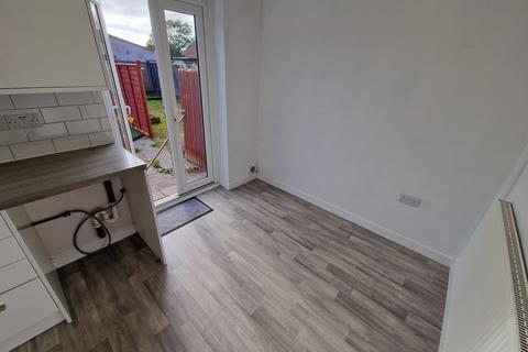 3 bedroom end of terrace house to rent, Westwood Road, Somerset TA6