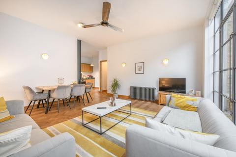 2 bedroom apartment to rent, Rathbone Street, London W1T