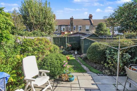 undefined, Oakleigh Park Drive, Leigh-On-Sea