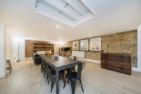 1 bedroom flat for sale, Gowers Walk, London, E1