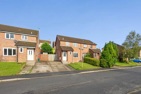 undefined, Clos Creyr, Pontypridd CF38
