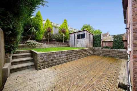 undefined, Clos Creyr, Pontypridd CF38