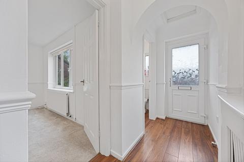 undefined, Clos Creyr, Pontypridd CF38