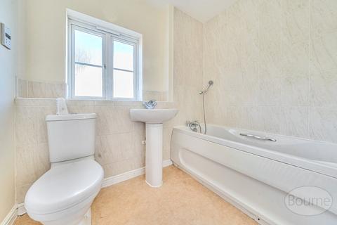 1 Small Close, Petersfield, GU31 4SS