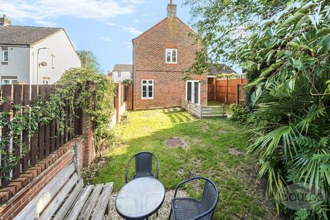 1 Small Close, Petersfield, GU31 4SS
