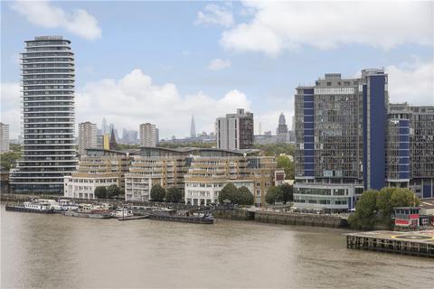 3 bedroom flat for sale, William Morris Way, London, SW6