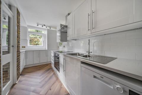 undefined, Langham House Close, Richmond, TW10