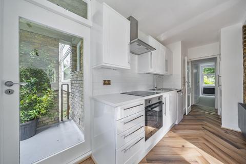 undefined, Langham House Close, Richmond, TW10
