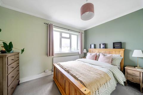 1 bedroom flat for sale, Gresham Avenue, Warlingham CR6