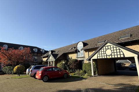 2 bedroom apartment to rent, Nyton Road, Chichester PO20