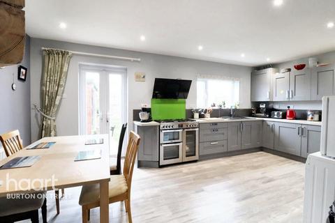 72 Suffolk Road, Burton-on-trent, DE15 9HS