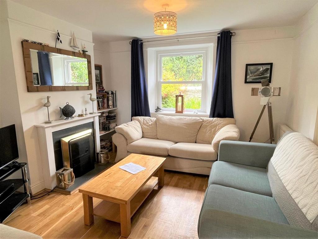Sitting room.jpg