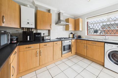 8 Beaumont Road, Longlevens, Gloucester, GL2 0EJ