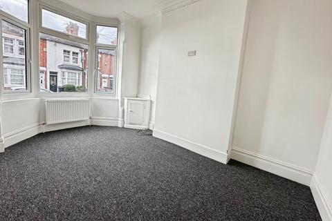 3 bedroom terraced house for sale, Spencer Street, Leicester LE2